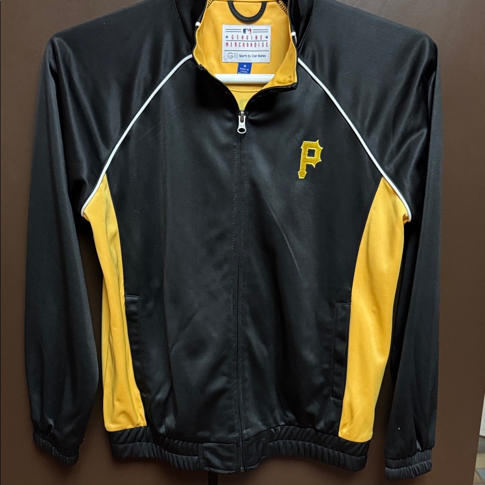 Genuine Merchandise Black and Yellow Pirates Bomber Jacket Sz Medium